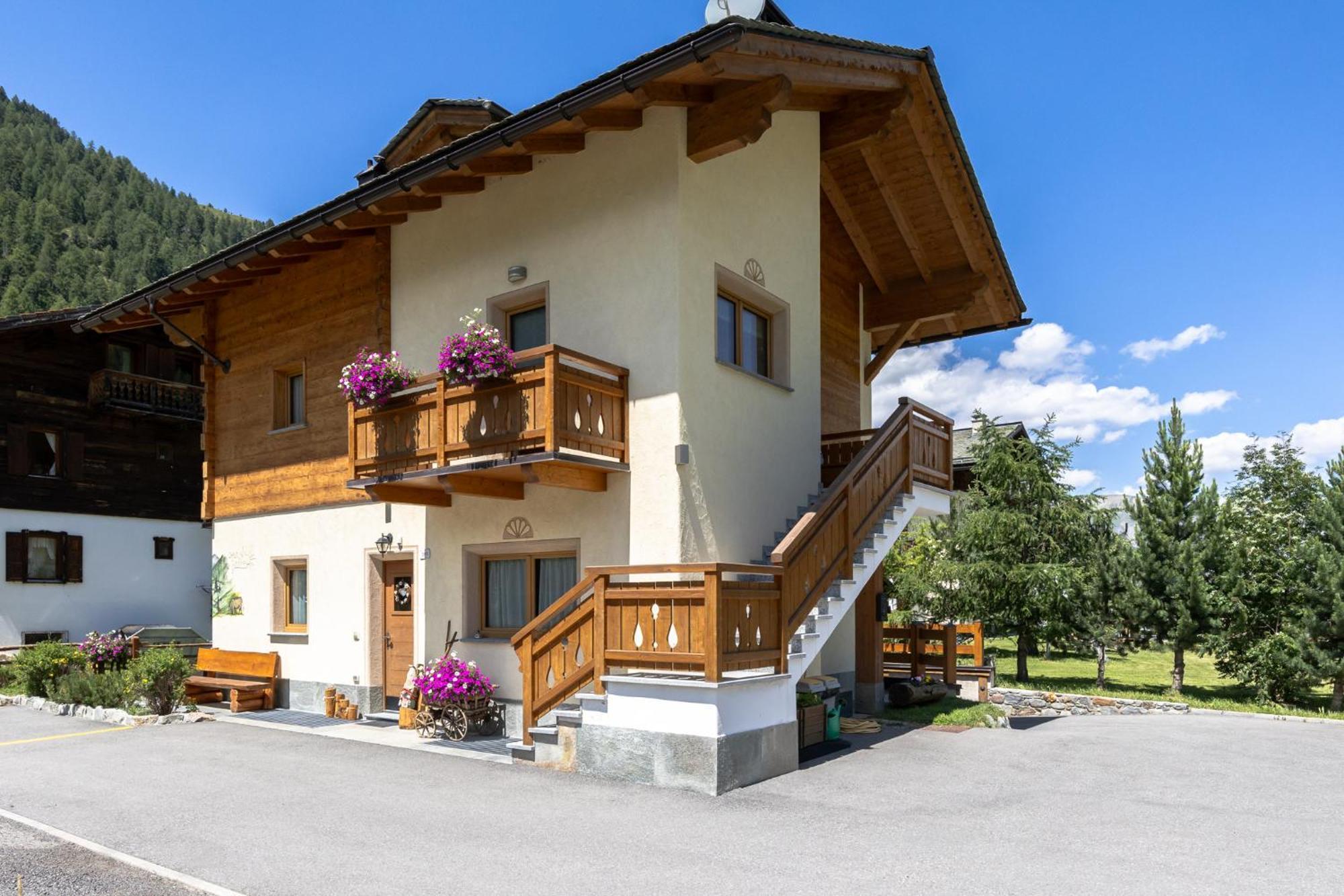 Chalet Sunshine Λιβίνιο Εξωτερικό φωτογραφία